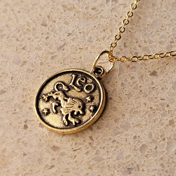 🖤3/$50 ♌️ Leo Zodiac Sign 18k Gold Plated Necklace - Picture 1 of 5